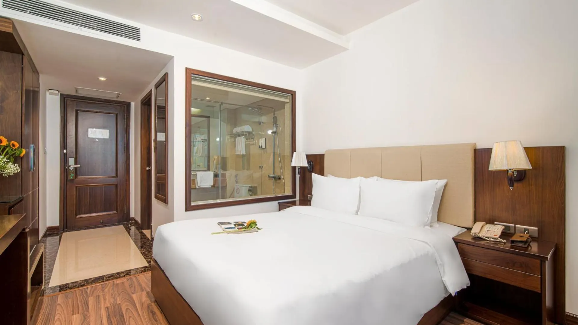Luxtery Hotel & Spa Da Nang Vietnam