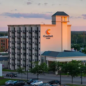 Comfort Fallsview Inn