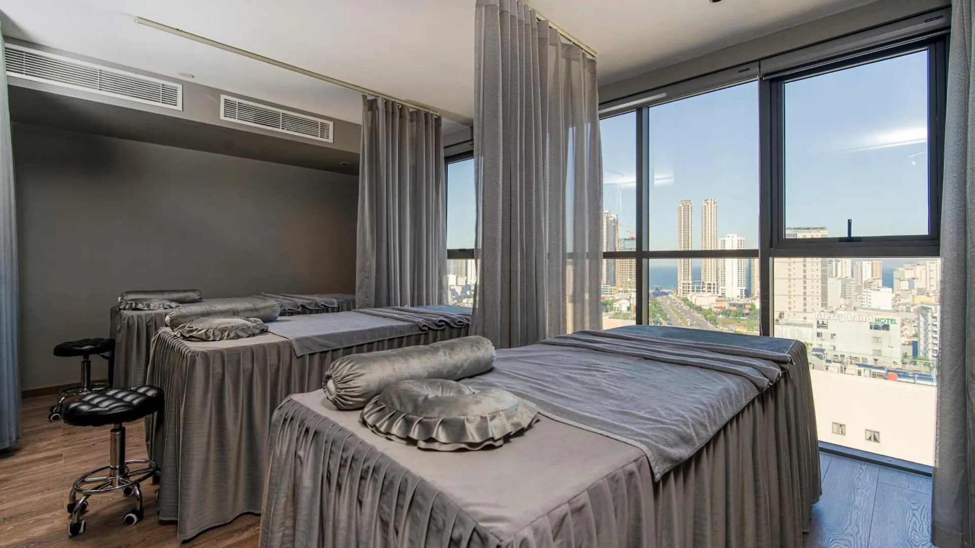 Luxtery Hotel & Spa Da Nang