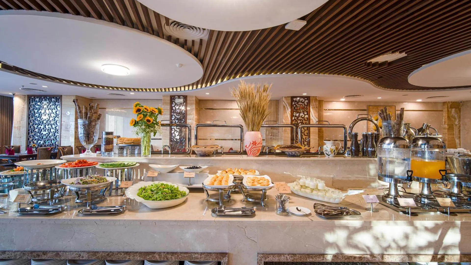 Luxtery Hotel & Spa Da Nang