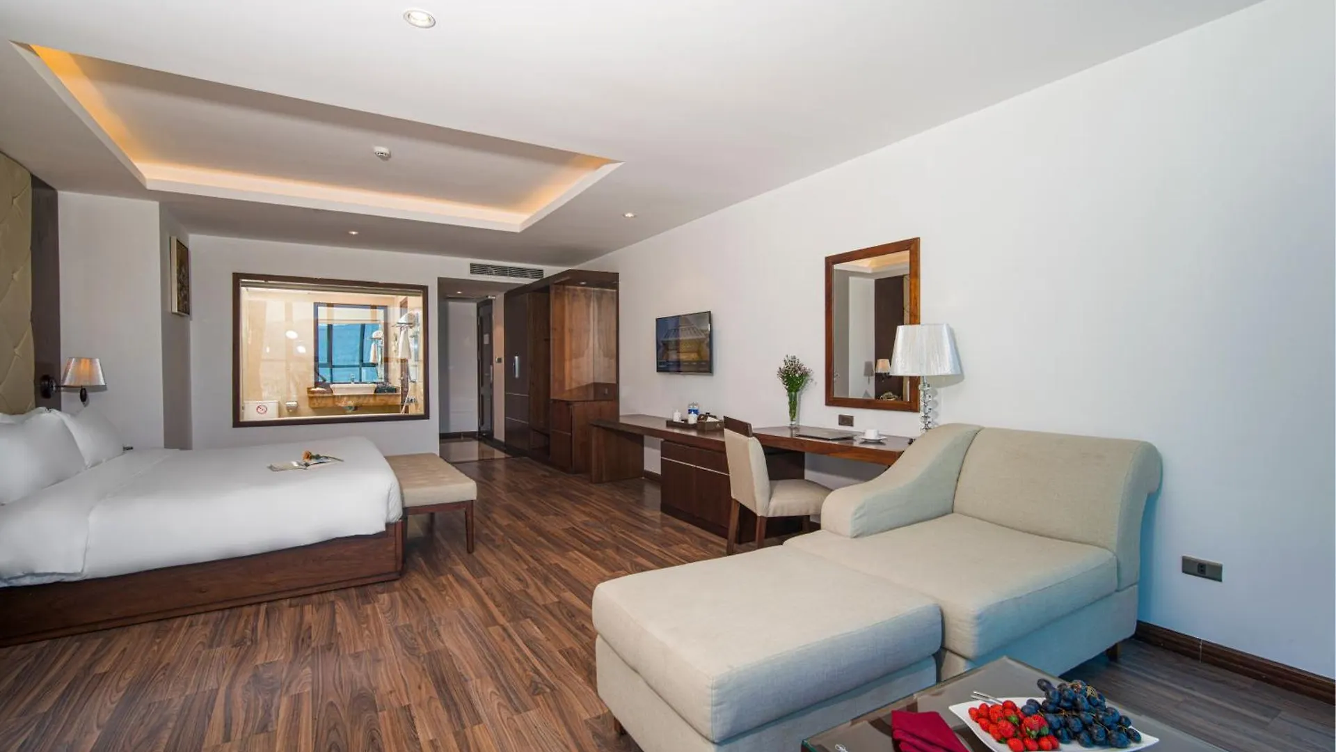 Luxtery Hotel & Spa Da Nang
