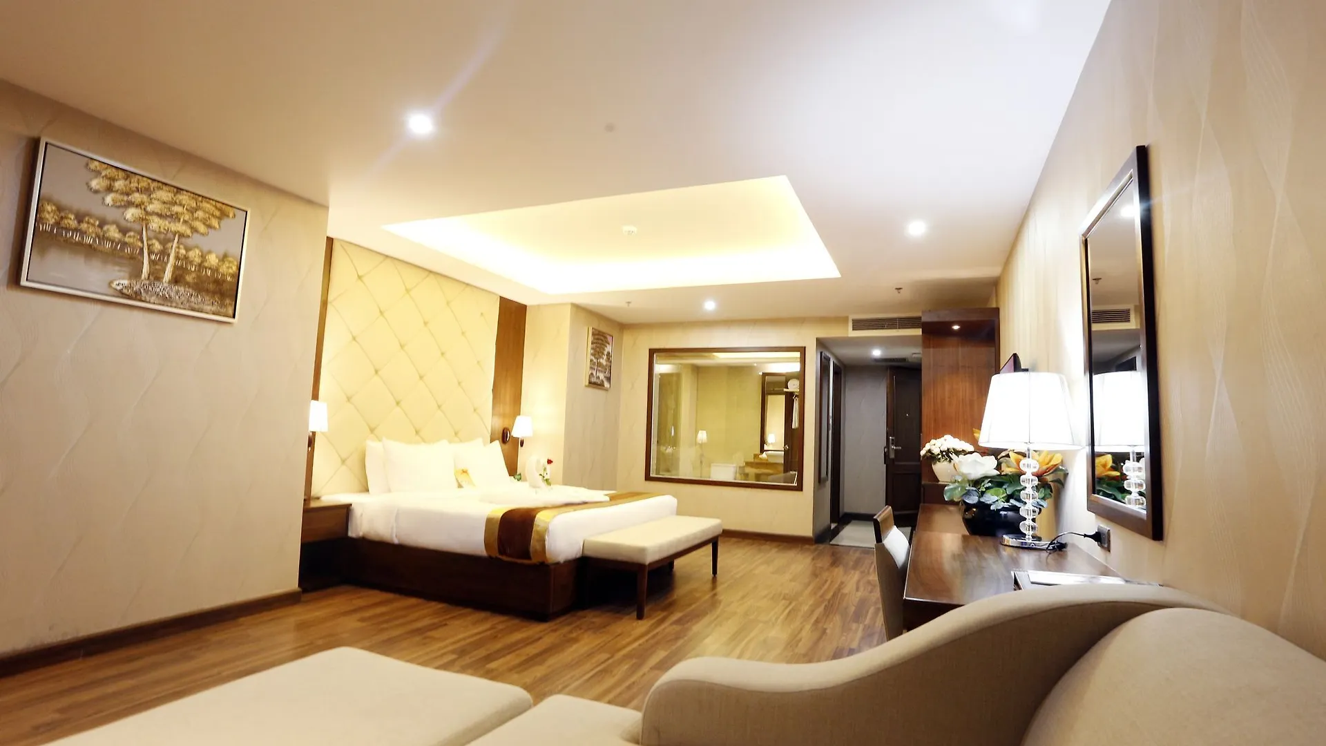 Luxtery Hotel & Spa Da Nang