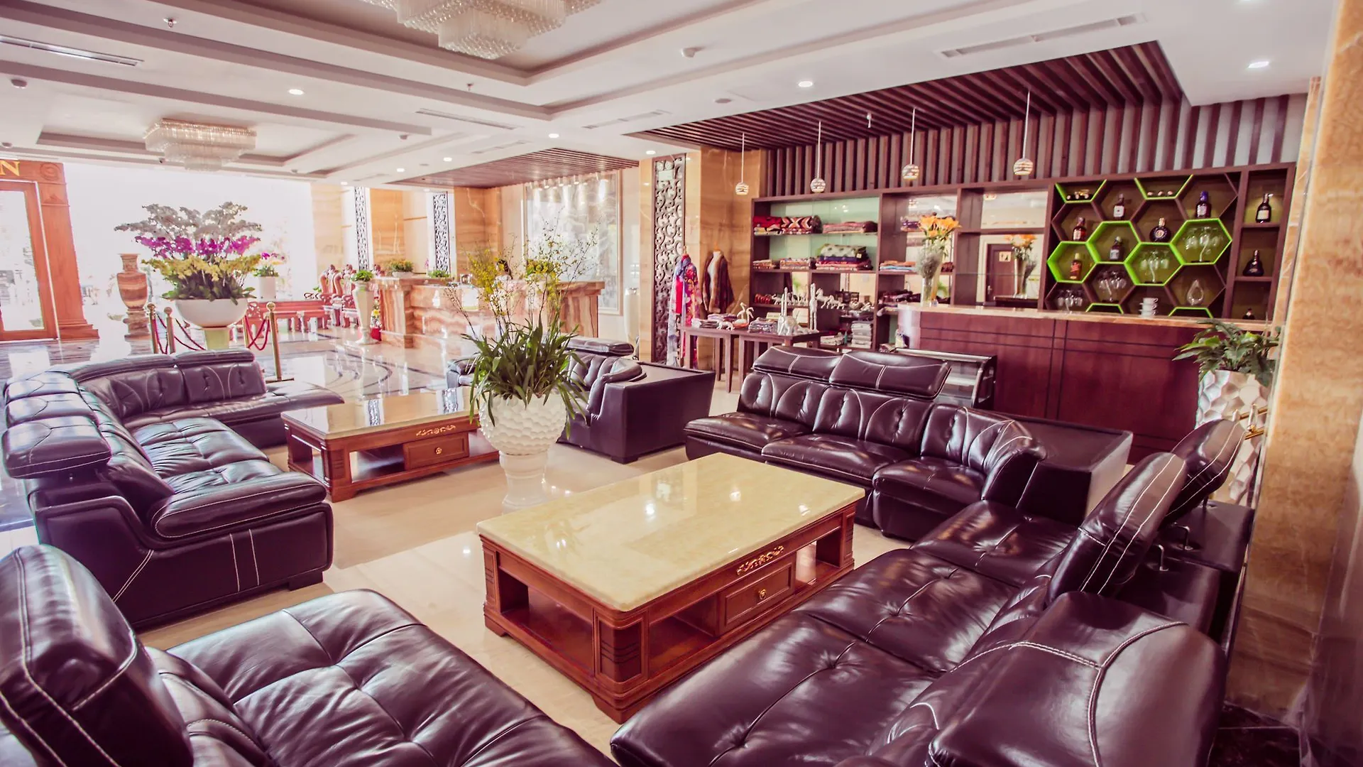 Luxtery Hotel & Spa Da Nang 4*,